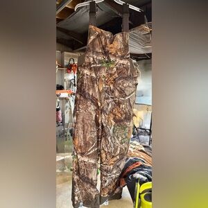 Real tree camo winter hunting bibs